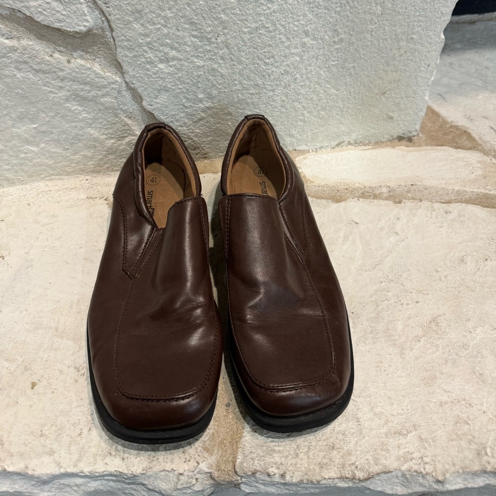 Boys brown loafers